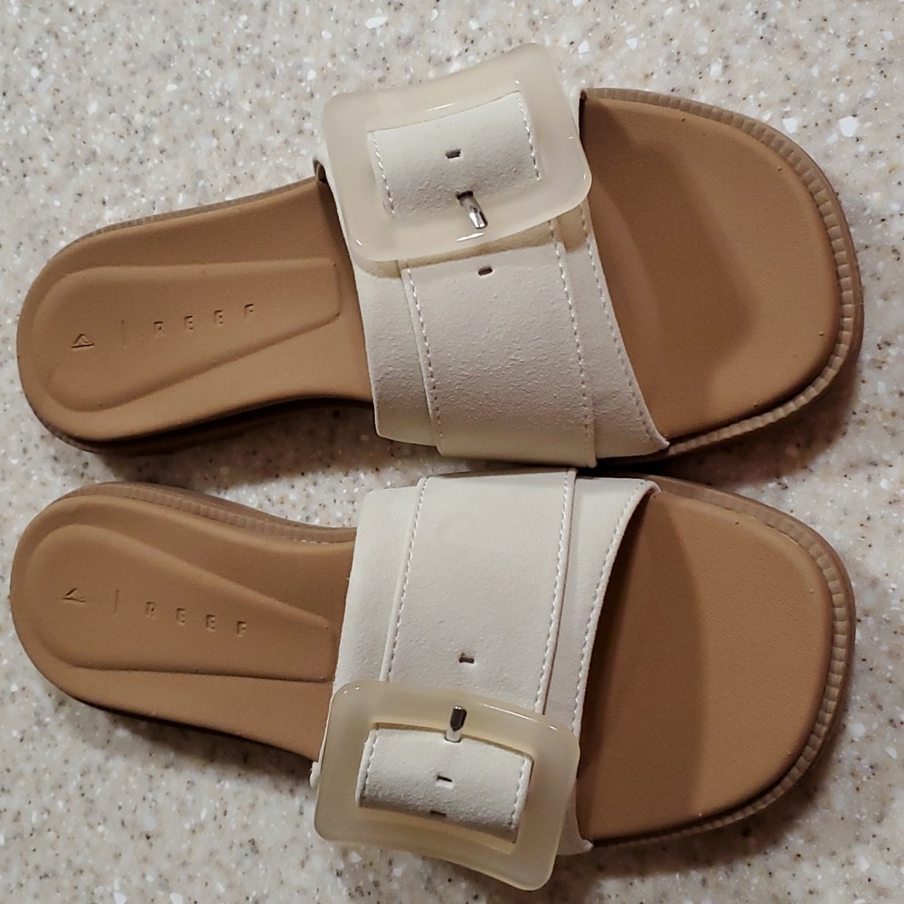 Reef Women's Sandals in Cream and Tan